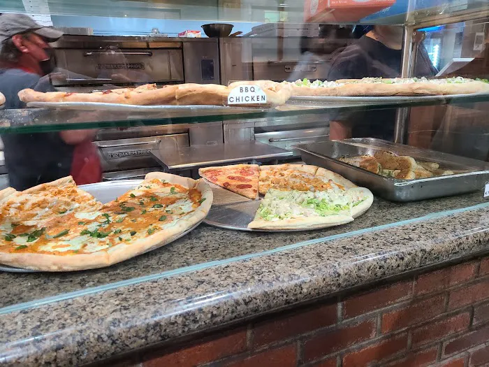 Danny's Pizzeria Picture 6