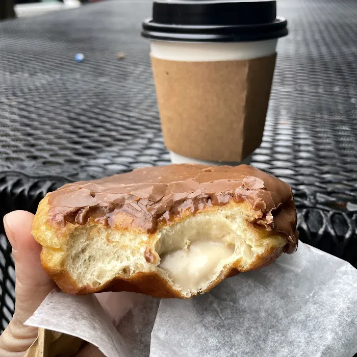 Dun-Well Doughnuts Picture 6