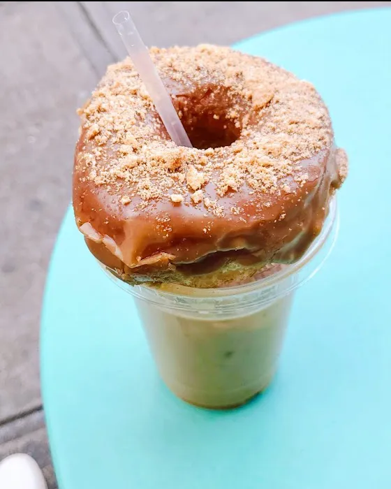 Dun-Well Doughnuts Picture 8