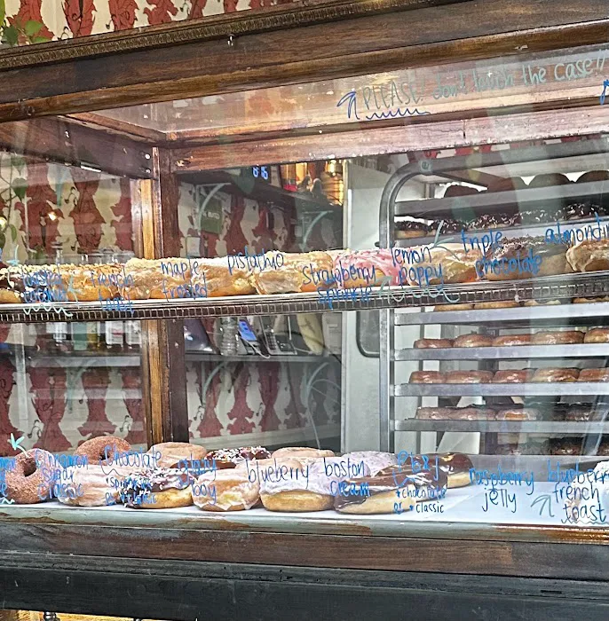 Dun-Well Doughnuts Picture 1