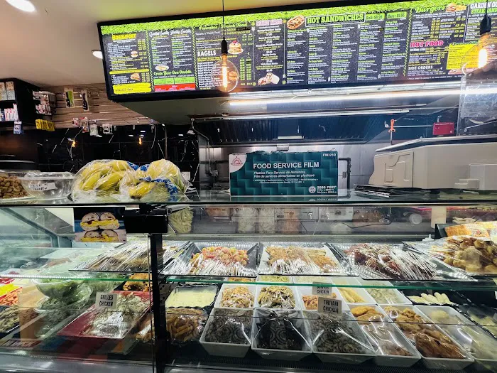 GARDEN GOURMET DELI & GRILL Picture 4