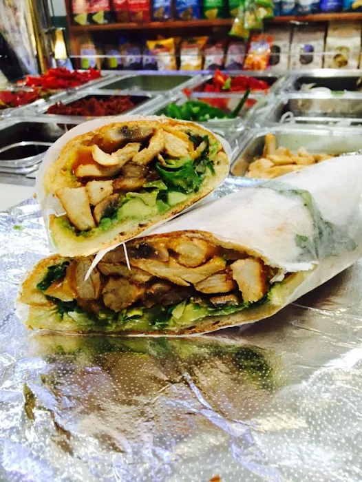L Stop Gourmet Deli Picture 2