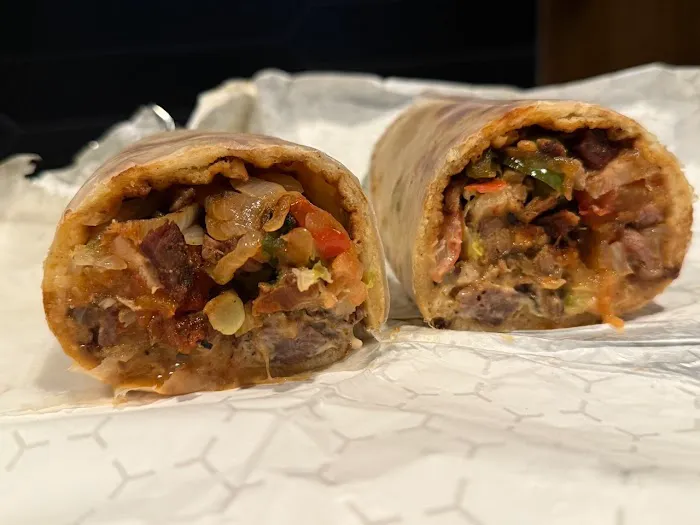 Jemnic Fast Food & Gyro Picture 4
