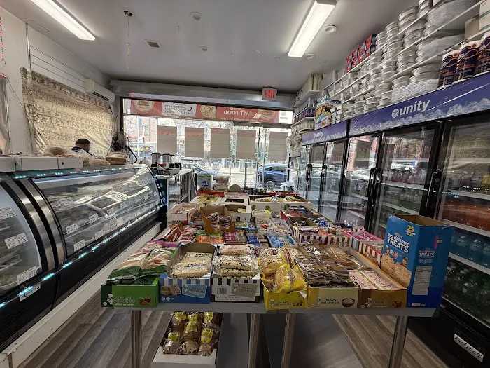 Jemnic Fast Food & Gyro Picture 2