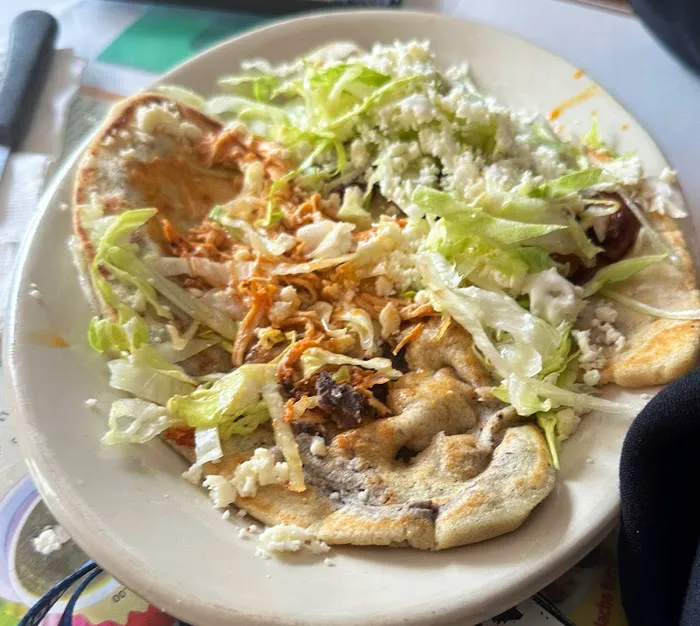Antojitos Mexicanos Picture 9