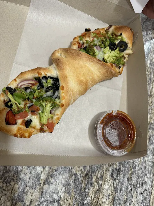 Nino's Pizzeria Picture 4