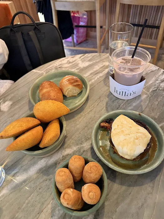 Lulla's Bakery - Grand Café & Cocktails Picture 10