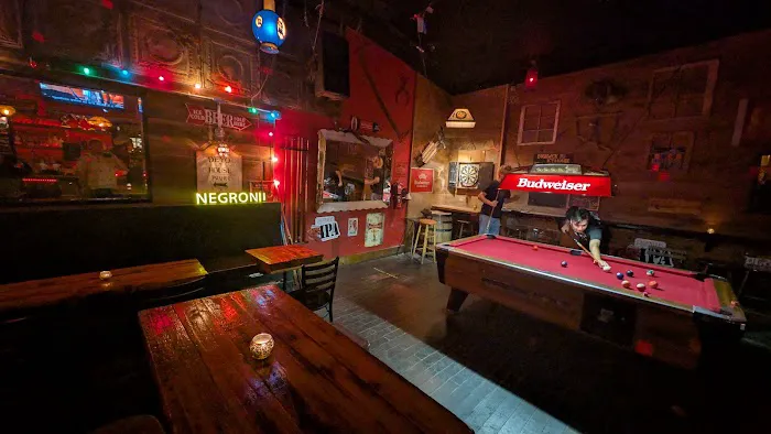 Bushwick Ice House Picture 4