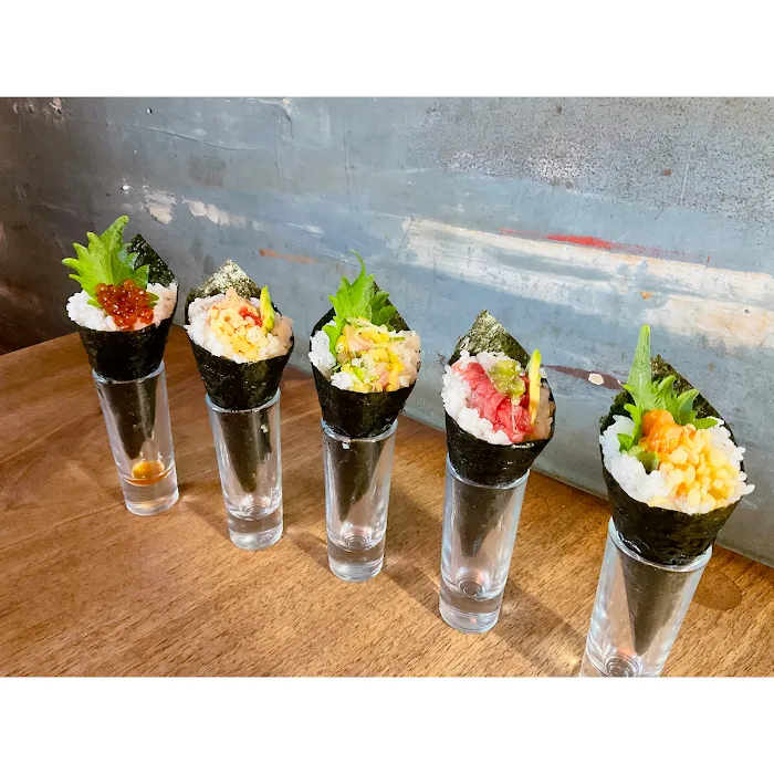 Momo Sushi Shack Picture 3