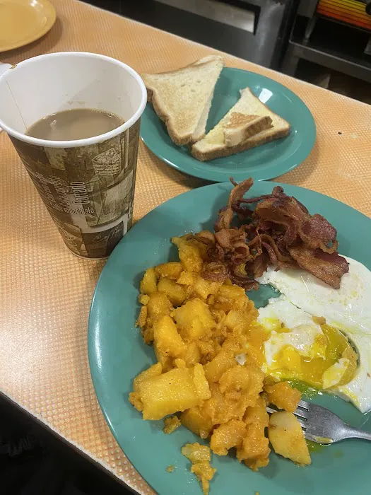 Reben Luncheonette Picture 8