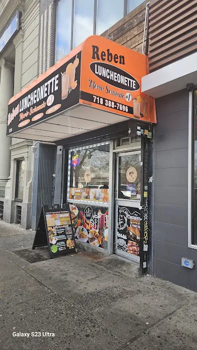 Reben Luncheonette Picture 4