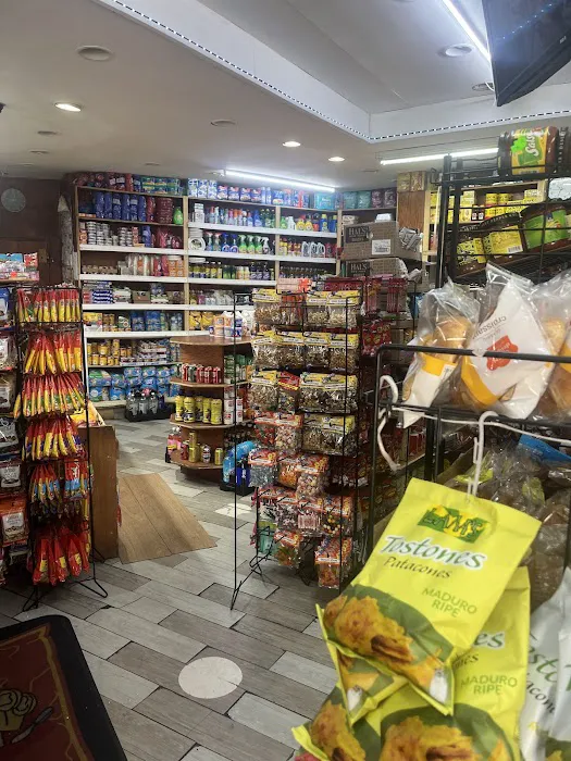 Fifth Deli & Grocery Picture 3