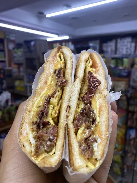 Fifth Deli & Grocery Picture 6