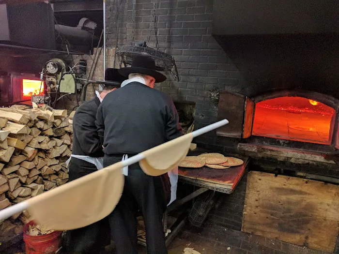 Kehilath Yakov Pupa & Tzehlem Matzo Bakery Picture 4