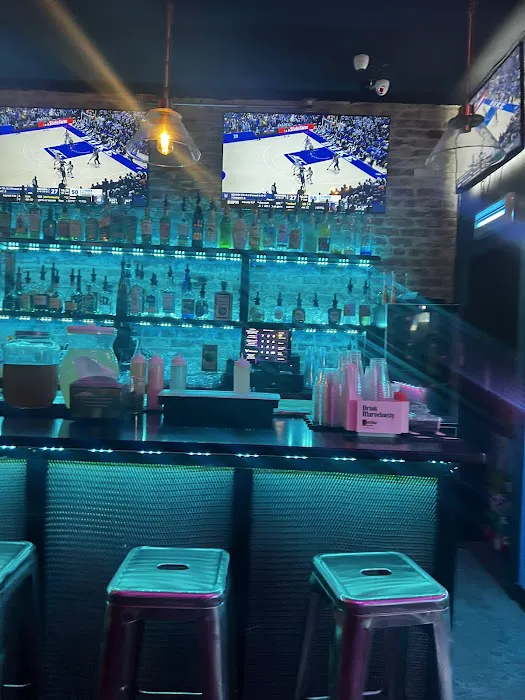 Caramba Bar & Grill Picture 4