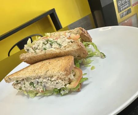 Anitta Juice Bar