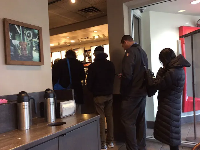 Starbucks Picture 2