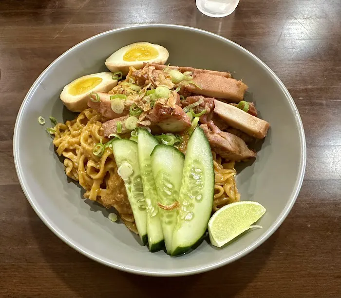 Native Noodles Picture 10