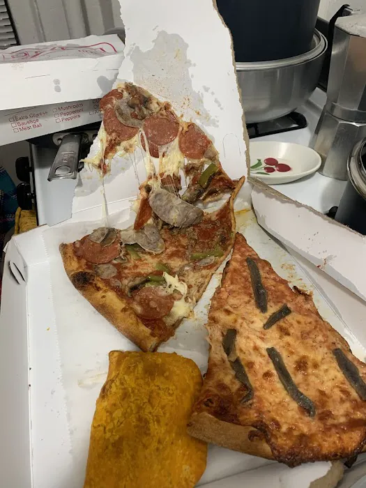 Famous Famiglia Pizzeria Picture 5