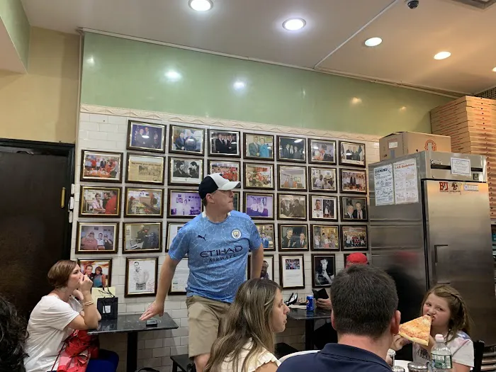Famous Famiglia Pizzeria Picture 10