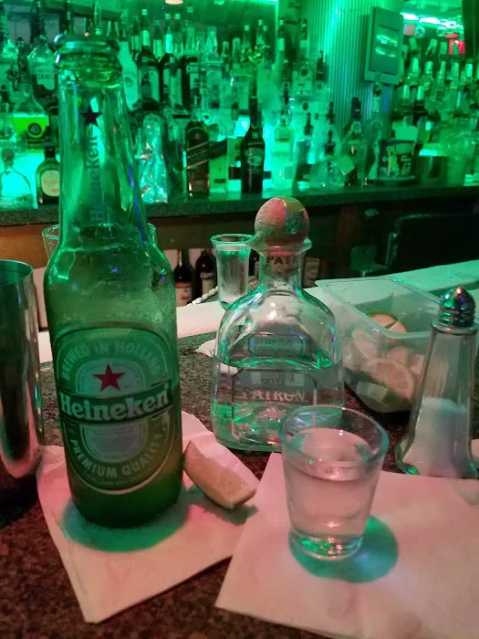 Alfonso's Bar Picture 4