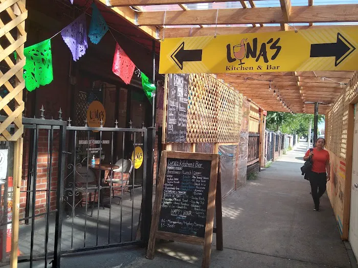 Luna's Kitchen & Bar Picture 7
