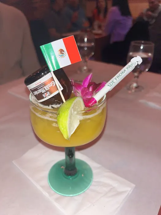 El Coyote Picture 1