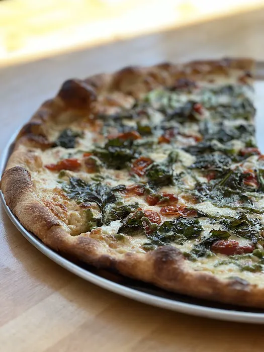 Elements Pizzeria Picture 6