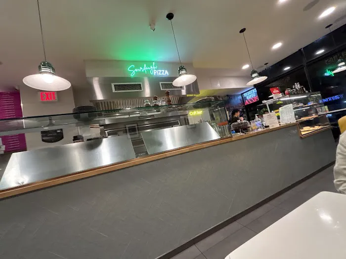 Elements Pizzeria Picture 1