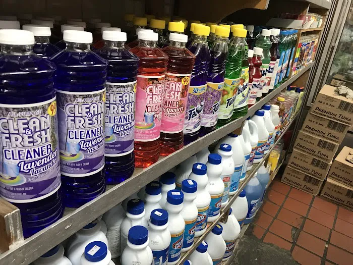 Bryanna Deli and Grocery Picture 10