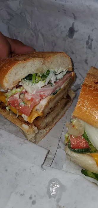 Airport Bagels & Deli Picture 5