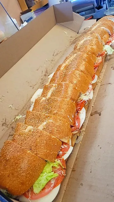 Airport Bagels & Deli Picture 9