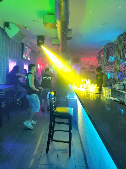 Viva La Heights Bar Picture 4