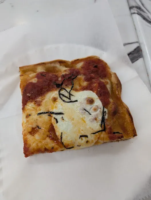 Lucia Pizza Picture 2