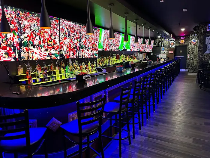 79 Amigo bar Picture 1