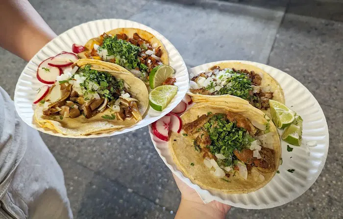 Los Tacos de la Jefa Picture 1