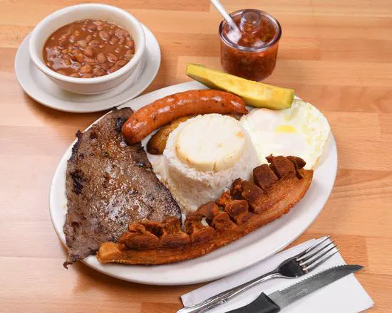 Cafetales Grill & Restaurant Picture 2