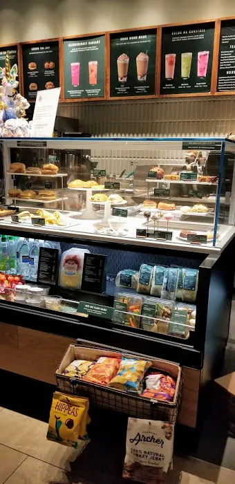 Starbucks Picture 2