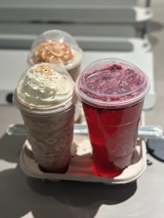 Starbucks Picture 3