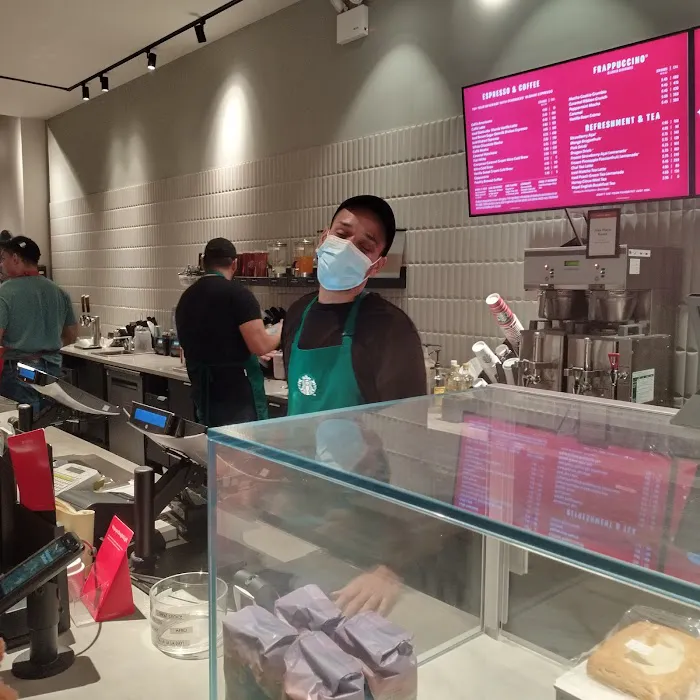 Starbucks Picture 8