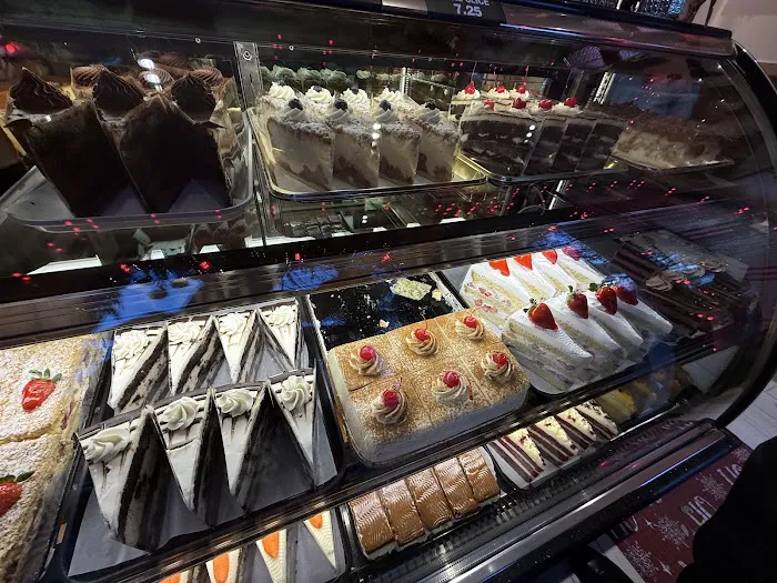 Café de Colombia Bakery Picture 10
