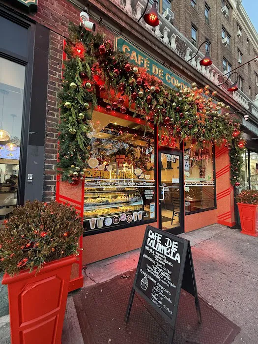Café de Colombia Bakery Picture 3