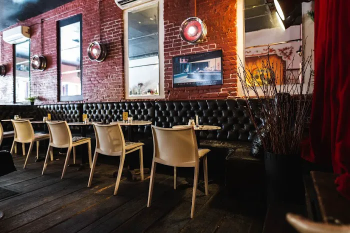 Ange Noir Cafe Picture 2
