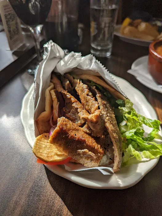 Yia Yia's Taverna Picture 6