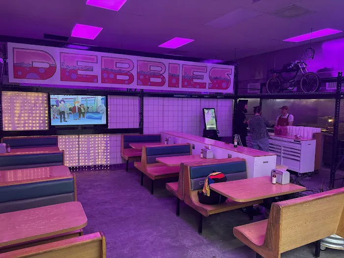 DEBBIES BURGERS Picture 4