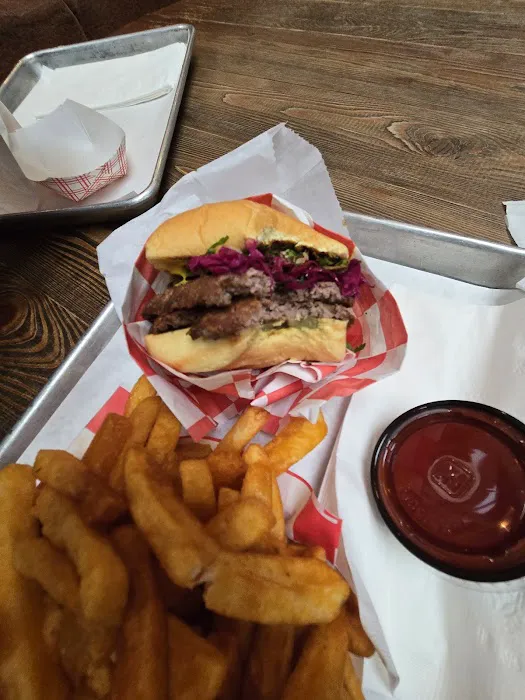 Strange Flavor Burger Shack Picture 5