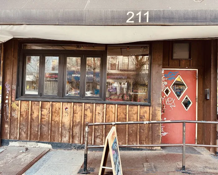 The Three Diamond Door Picture 8