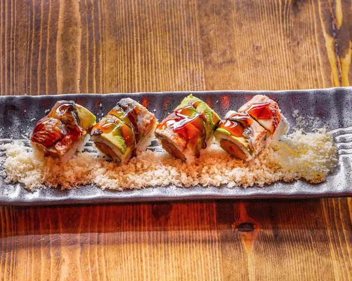 Sushi & Noodles Picture 3