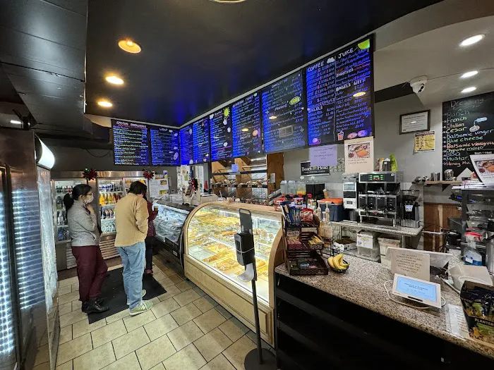 Rivera's Bagel Cafe Picture 10