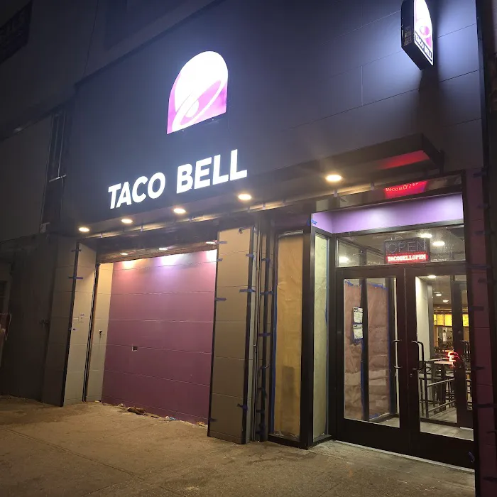 Taco Bell / Pizza Hut Picture 9